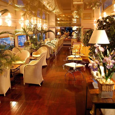 Bateau Le Phenicien إج مورت